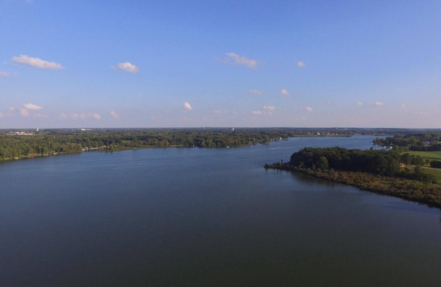 4-bedroom cottage on wonderful Randall Lake, Coldwater, Michigan