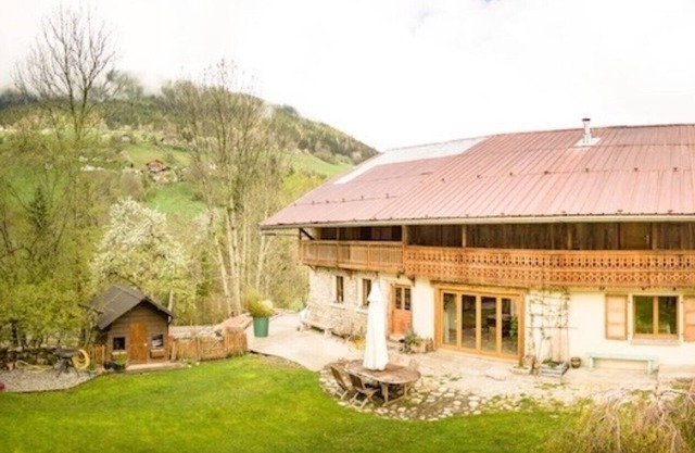 4 Bedroom family house available for 1 year June/July 2020.