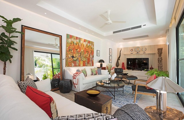 4 Bedroom Luxury Pool Villa steps to the beach