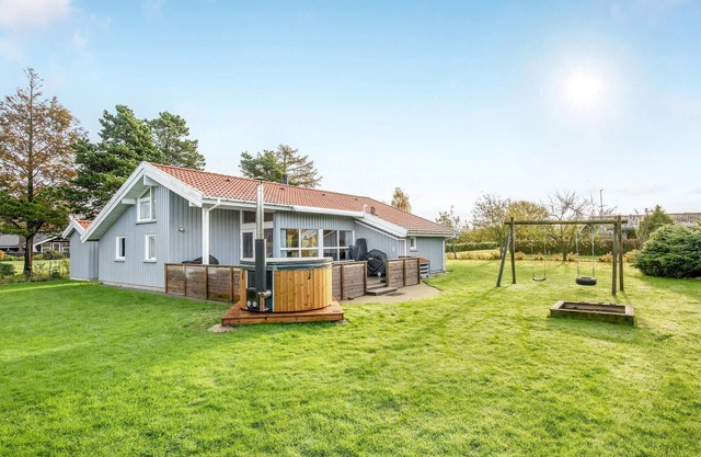 4 bedroom pet friendly home in Sydals