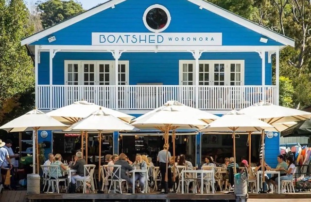 4 bedroom riverfront unit above The Boatshed Café.