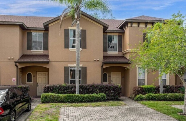4 Bedrooms/3 Bathrooms/Regal Palms (331 MA)