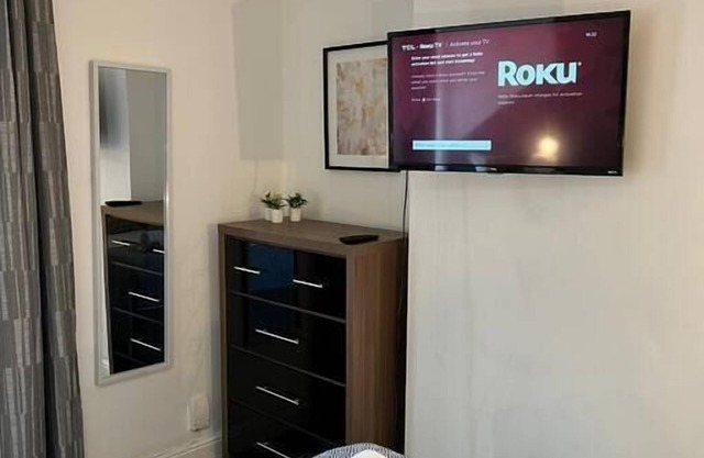 4 Bedrooms, Centre of town, Smart TV in every room