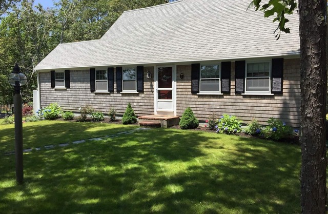 4 BR, 3 BA Skinequit Pond view & access, short walk to Red River Beach