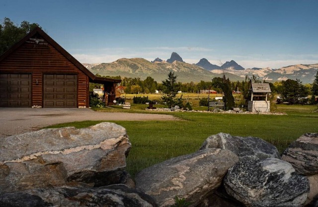 4 Peaks Teton Views - Steller Skiing- National Parks