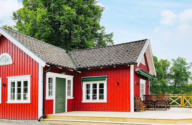 4 person holiday home in ALLINGSÅS, SVERIGE