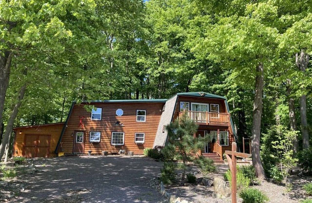 401 Gardner Road, Somerset