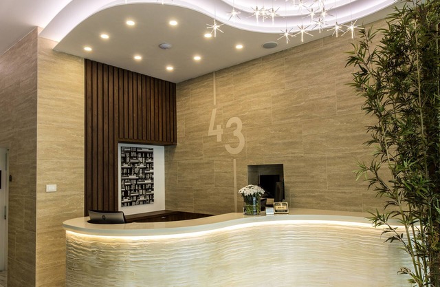 43 Station Hotel