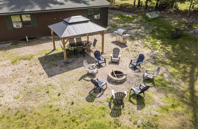 4BR Game Room/Firepit/Near Public Boat Launch