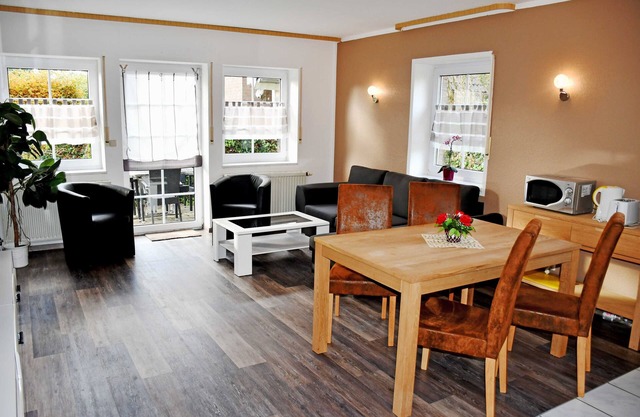 5.1. Ferienwohnung Gelber Richard - Ferienwohnungen zum Neuensiener See