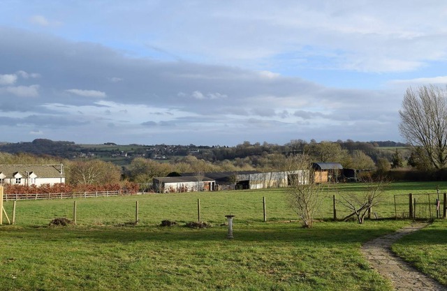 5 bedroom accommodation in France Lynch, near Stroud