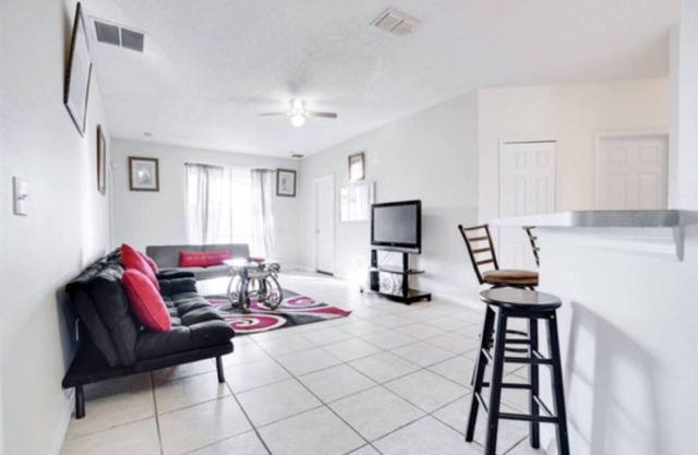 5 Bedroom Home | Pool and BBQ at private community