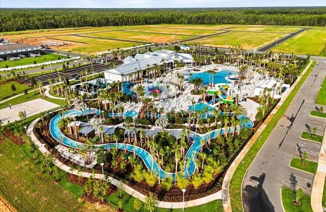 5 Bedrooms/4.5 Baths/Windsor Cay (16146CC)