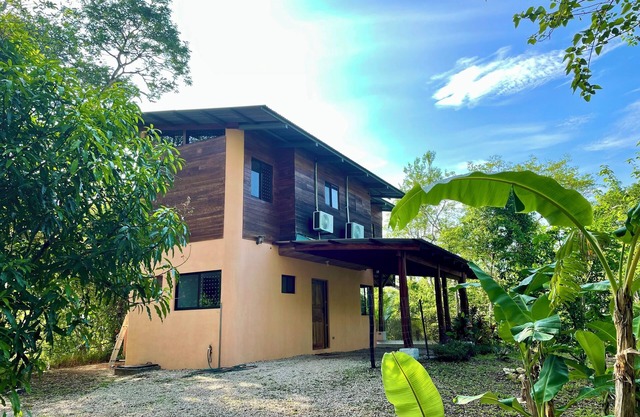 5 min to the beach! Pure nature and safe - House in Guanacaste