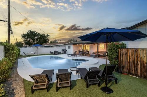 5 min to Old Town l Heated Pool