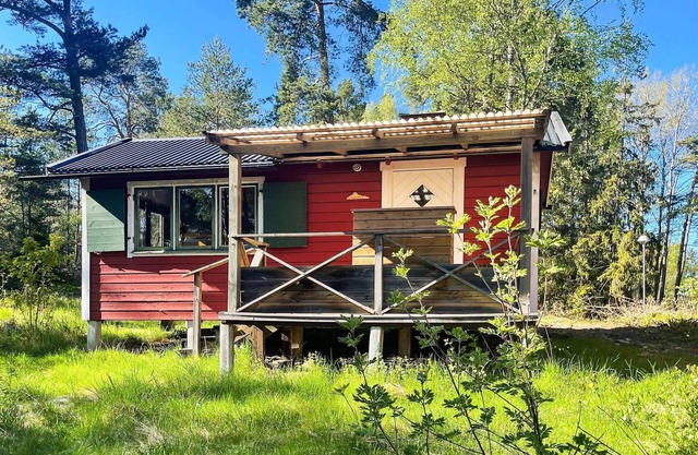 5 person holiday park home in VAXHOLM