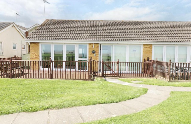 56 Waterside Park