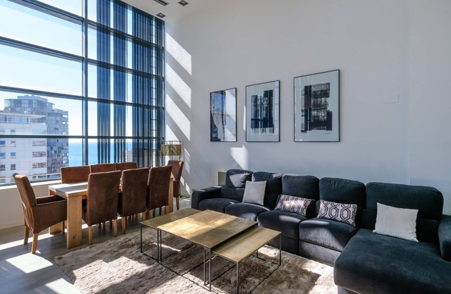 599 Exclusive Beachfront Penthouse w/Pool II