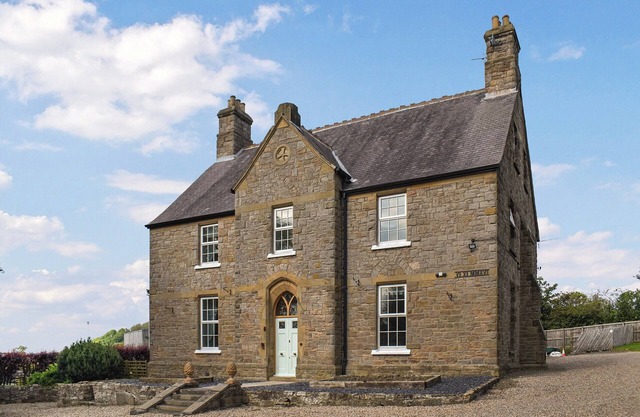 6 bedroom accommodation in Old Quarrington, near Durham