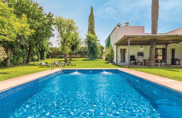 6 bedroom accommodation in Écija