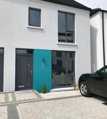 6 Hatheran Square