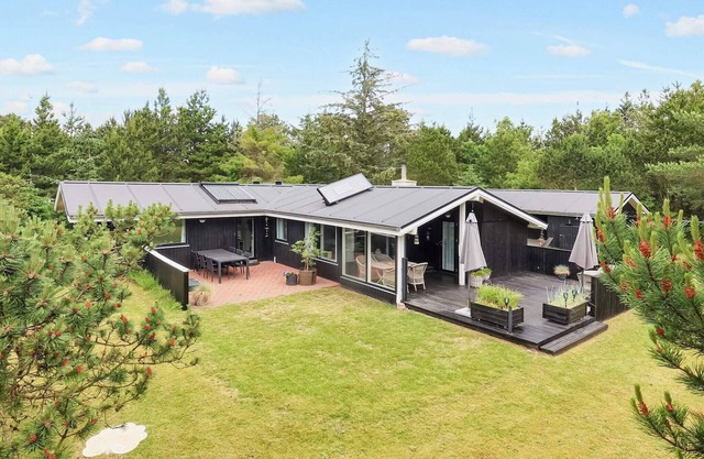 6 person holiday home in Jerup-By Traum