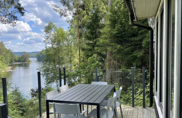 6 person holiday home in ALINGSåS