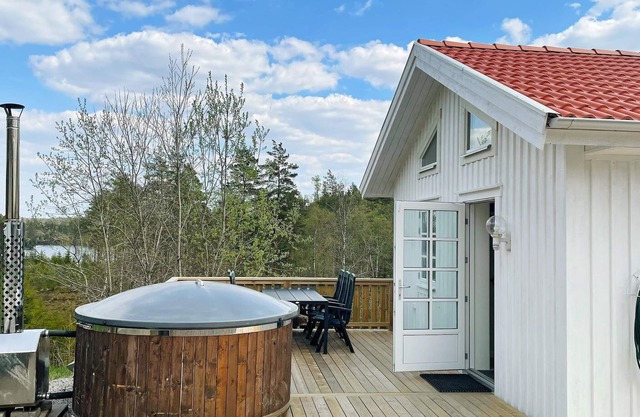 6 person holiday home in GISLAVED