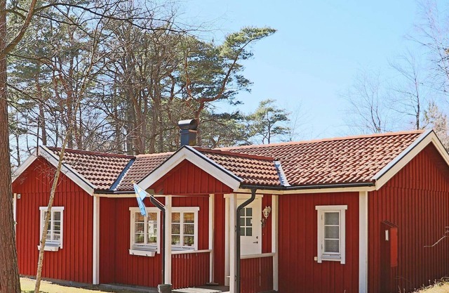 6 person holiday home in MELLBYSTRAND