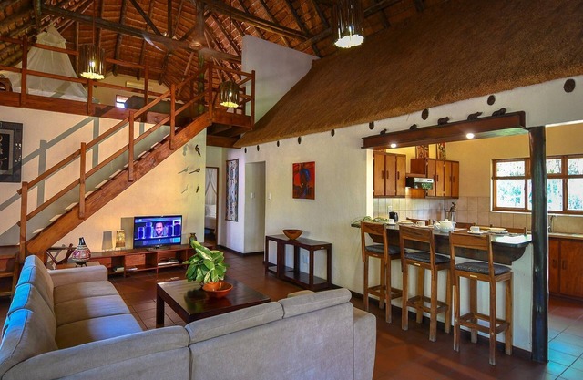 6-person villa at Kruger Park entrance