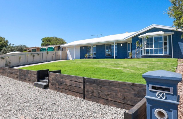 60 Beach Road, Goolwa South