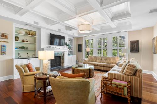 6002 Maritime Villa by Akers Ellis Rentals