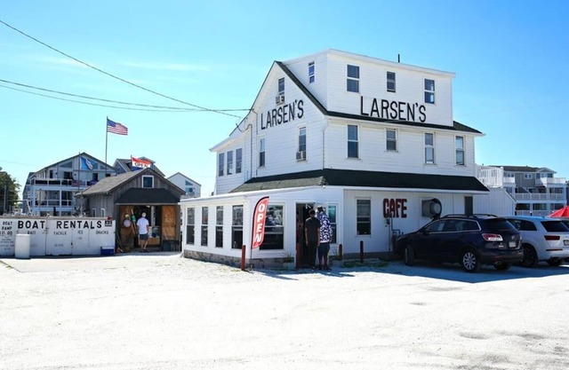 7 Old Sea Isle Boulevard