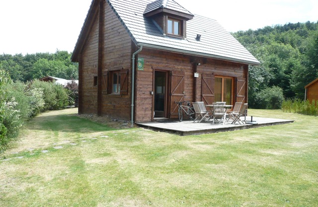 70 M2 "Les Genets" chalet for rent 250 m from Lake Chambon