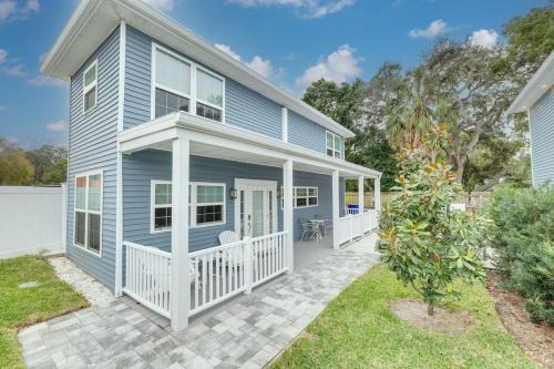 719 Douglas Avenue, Unit D "Skye"
