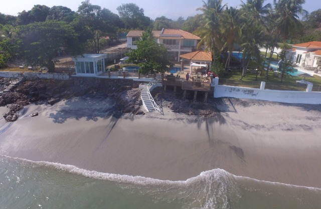 8 BEDROOM BEACH FRONT VILLA IN CORONADO BEACH, PANAMA