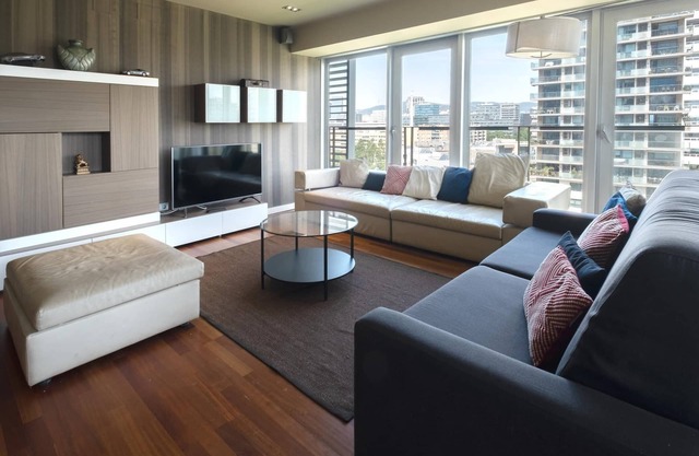 808 - Beachfront Apartment w/Pool