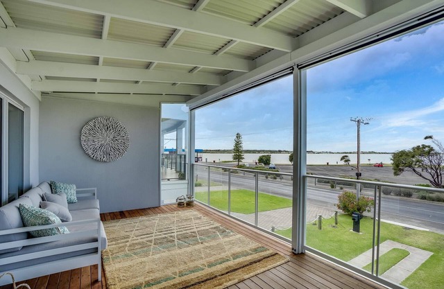83 Barrage Rd - A Riverside Stunner!