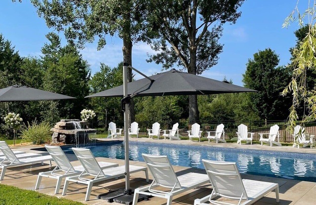 851 condo in Bromont Vieux Village mountain view