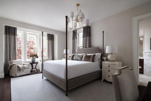 86 State Circle - Luxury Boutique Hotel