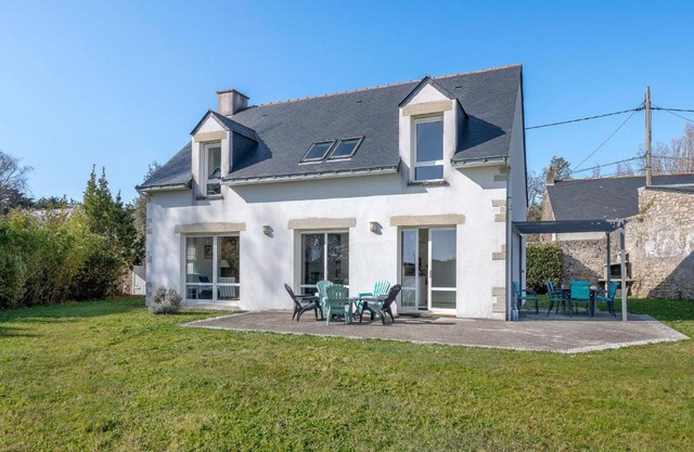 A 150m de la plage, jolie maison avec jardin pour 10