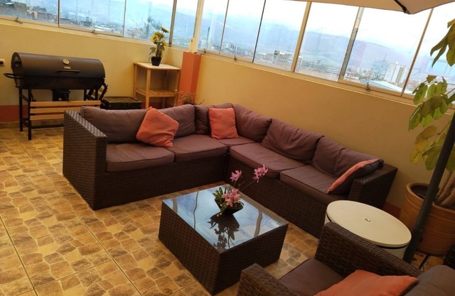 A 2 Minutos de Real Plaza, Frente a Zoológico Cerrito de la Libertad! Casa Ideal