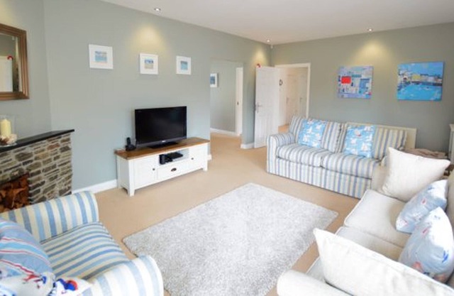 A beautiful single-storey holiday home, fully equipped for children of all ages.