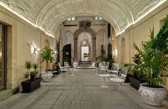 a.d. 1768 Boutique Hotel