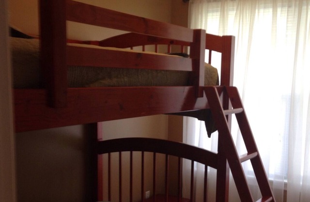 A Family- Friendly Rental Located To Many Tourist Attractions!