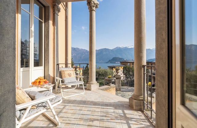 A few steps from the lake