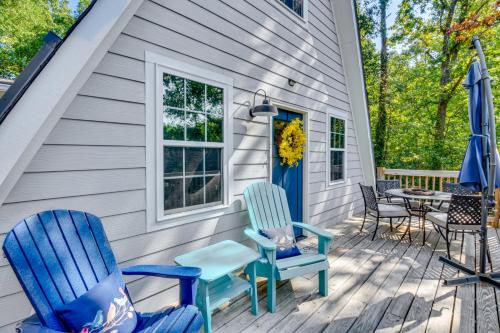 A-Frame Anderson Cabin Half Mi to Lake Hartwell!