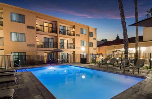 A Journey to Remember at Huntington Beach! Hotel w/ Fitness Center, Paws Welcome