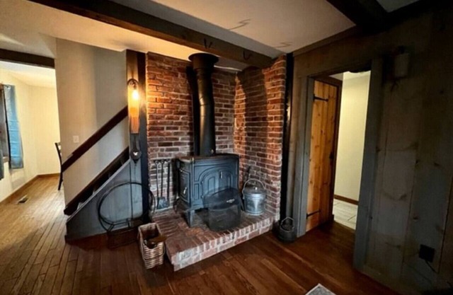 A peaceful, pet friendly getaway with great views.