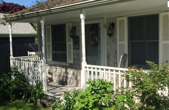 A picture perfect Cape Cod cottage